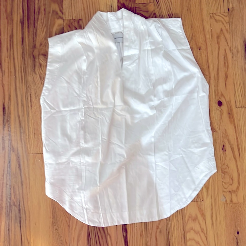 Modern Citizen - White Short Sleeve- Size Medium